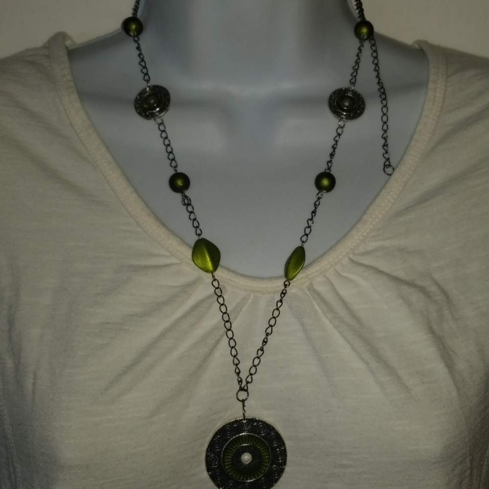 Necklace Silver Tone Green Pendant Green Beads